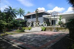 For Sale! Premium House LT 700m2 Desain Elegan di Bandung Utara For Sale! Premium House LT 700m2 Desain Elegan di Bandung Utara