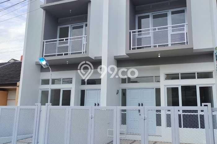 Rumah Strategis Minimalis Lb 100m2 di Arcamanik, Bandung Rumah Strategis Minimalis Lb 100m2 di Arcamanik, Bandung