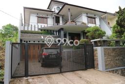 Jual Rumah Mewah Elegan Dengan View Cantik di Dago, Bandung Jual Rumah Mewah Elegan Dengan View Cantik di Dago, Bandung