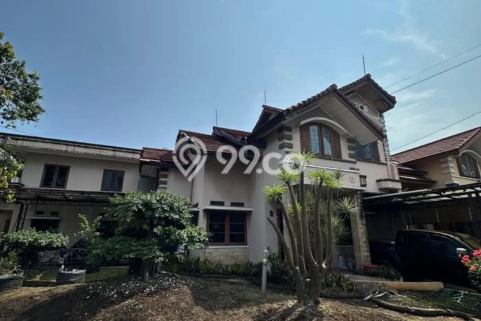 Dijual Cepat Rumah Favorit Siap Huni LB 250m2 di Arcamanik, Bandung Dijual Cepat Rumah Favorit Siap Huni LB 250m2 di Arcamanik, Bandung