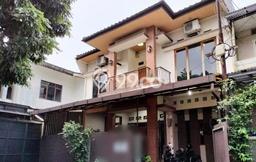 For Sale Hunian Rumah Terawat 4 KT di Bandung Kota, Bandung For Sale Hunian Rumah Terawat 4 KT di Bandung Kota, Bandung