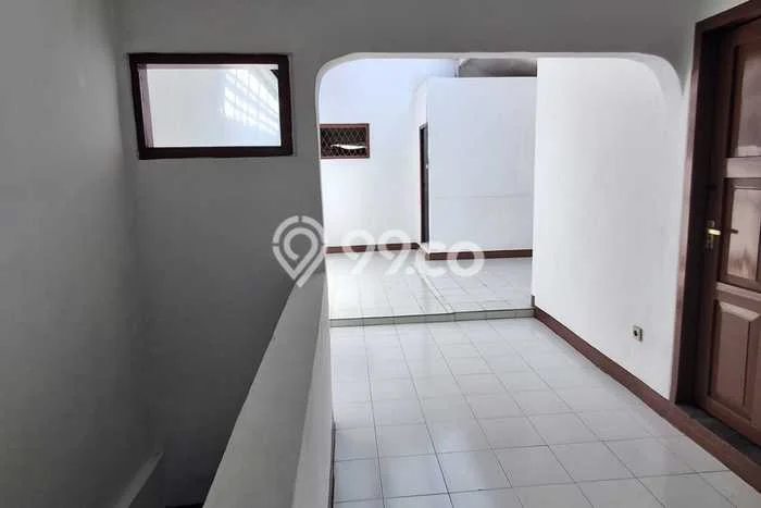 Rumah Modern Cantik 5 KT Siap Huni di Kiaracondong Rumah Modern Cantik 5 KT Siap Huni di Kiaracondong