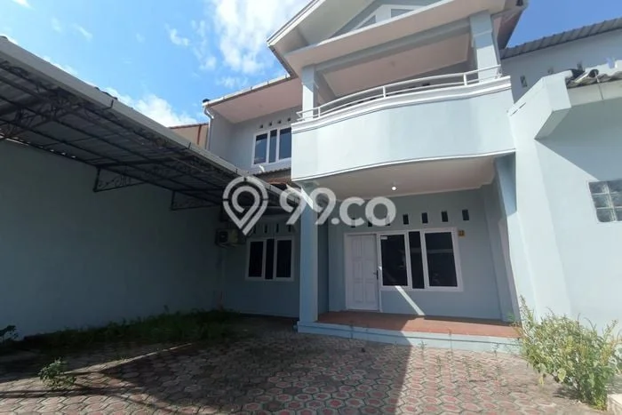 HARGA SPESIAL! Rumah kawasan Semarang Timur, Akses ke Fasilitas, 12 KT, Luas 236m2m² Bangunan 300m2m² HARGA SPESIAL! Rumah kawasan Semarang Timur, Akses ke Fasilitas, 12 KT, Luas 236m2m² Bangunan 300m2m²