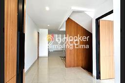 Rumah Lingkungan Nyaman kawasan Candisari, Semarang, LT 207m² LB 216m² Rumah Lingkungan Nyaman kawasan Candisari, Semarang, LT 207m² LB 216m²