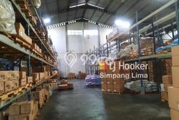 Unit Gudang Paling Strategis di Pedurungan Semarang dengan LB 400m2 Unit Gudang Paling Strategis di Pedurungan Semarang dengan LB 400m2