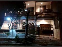 Jual Rumah Favorit Siap Huni LB 180m2 di Banyumanik, Semarang Jual Rumah Favorit Siap Huni LB 180m2 di Banyumanik, Semarang
