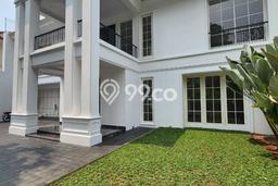 Hunian Mewah LB 1000m2 Siap Pakai Desain Elegan di patra kuningan, Jakarta Selatan Hunian Mewah LB 1000m2 Siap Pakai Desain Elegan di patra kuningan, Jakarta Selatan