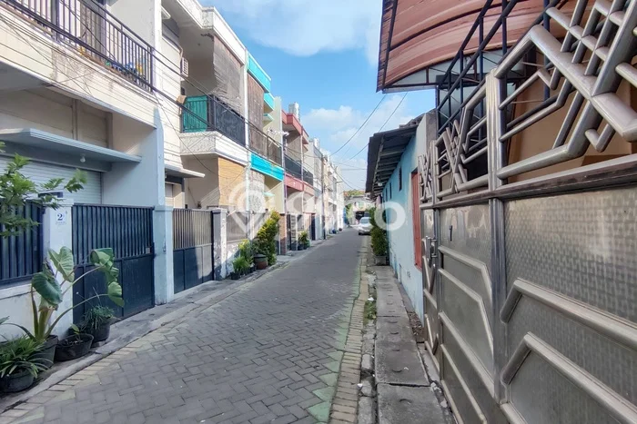 Jual Rumah Bagus Siap Huni LB 120m2 di Kenjeran, Surabaya Jual Rumah Bagus Siap Huni LB 120m2 di Kenjeran, Surabaya