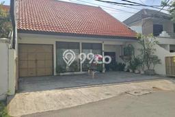 Dijual Rumah Mewah Elegan Dengan View Eksklusif di Kendangsari, Surabaya Dijual Rumah Mewah Elegan Dengan View Eksklusif di Kendangsari, Surabaya