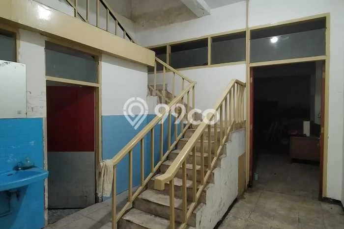 Unit Ruko Dijual di Simokerto Surabaya Luas Bangunan 400m2 Unit Ruko Dijual di Simokerto Surabaya Luas Bangunan 400m2