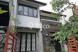Rumah Modern 3 KT di Citraland Surabaya Unfurnished Rumah Modern 3 KT di Citraland Surabaya Unfurnished