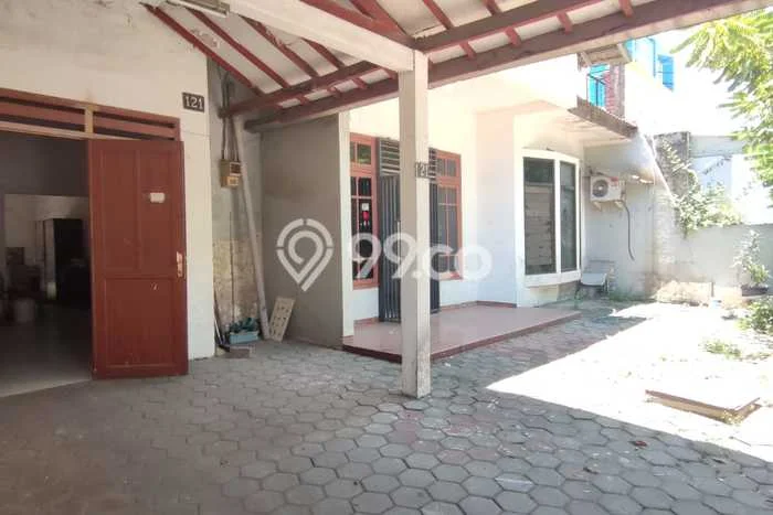 Rumah Cantik Siap Huni Di Gayungan Luas 220m2 Lokasi Strategis Rumah Cantik Siap Huni Di Gayungan Luas 220m2 Lokasi Strategis