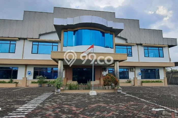 FOR SALE! Pabrik di Krian Sidoarjo, LT 6440m2, LB 3500m2 FOR SALE! Pabrik di Krian Sidoarjo, LT 6440m2, LB 3500m2