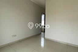 Rumah Terawat LT 120m² / LB 200m² di Kawasan Komersial Green Lake City, Jakarta Barat Rumah Terawat LT 120m² / LB 200m² di Kawasan Komersial Green Lake City, Jakarta Barat