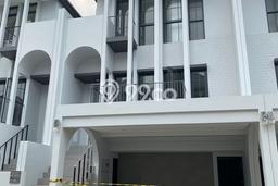 Rumah kawasan BSD City, Tangerang, LT 84m² LB 164m² Rumah kawasan BSD City, Tangerang, LT 84m² LB 164m²