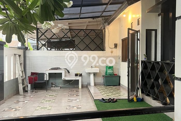 Rumah SUPER MEWAH! area Duta Garden, Jakarta Barat, Luas 197m² Bangunan 197m², BISA KPR Rumah SUPER MEWAH! area Duta Garden, Jakarta Barat, Luas 197m² Bangunan 197m², BISA KPR