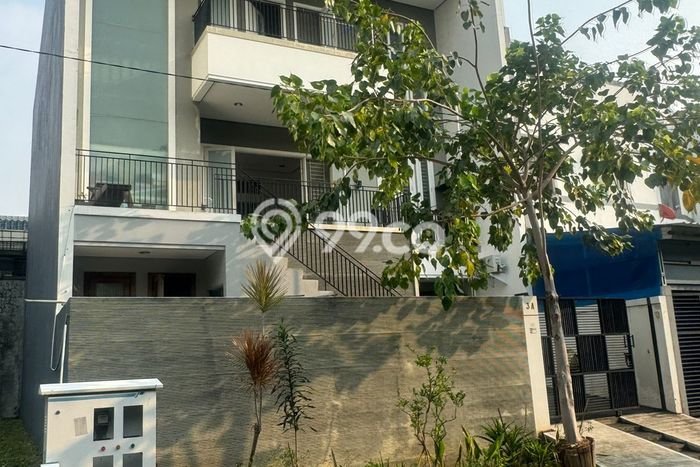 Rumah Luxury Modern Siap Huni di Pantai Indah Kapuk Jakarta Utara Rumah Luxury Modern Siap Huni di Pantai Indah Kapuk Jakarta Utara