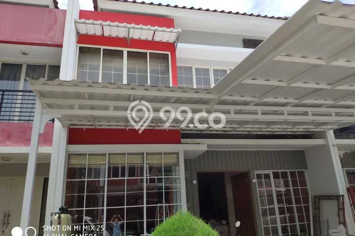 Siap Huni Hunian Elit 6 Kamar di Cengkareng Dekat ke Mana Pun Siap Huni Hunian Elit 6 Kamar di Cengkareng Dekat ke Mana Pun