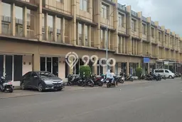 Unit Ruko Dijual di Cipondoh Tangerang Luas Tanah 67m2, Luas Bangunan 168m2 Unit Ruko Dijual di Cipondoh Tangerang Luas Tanah 67m2, Luas Bangunan 168m2