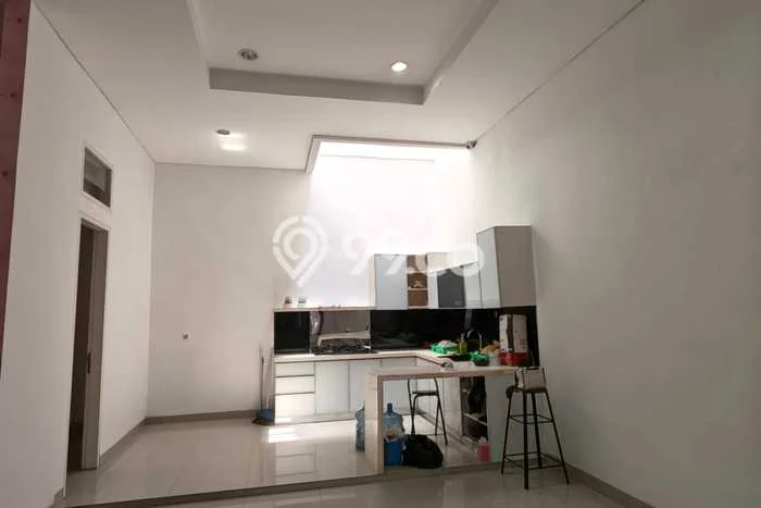 Rumah Disewakan Jakarta Utara LT 120m2 LB 200m2 Kawasan Muara Karang Rumah Disewakan Jakarta Utara LT 120m2 LB 200m2 Kawasan Muara Karang