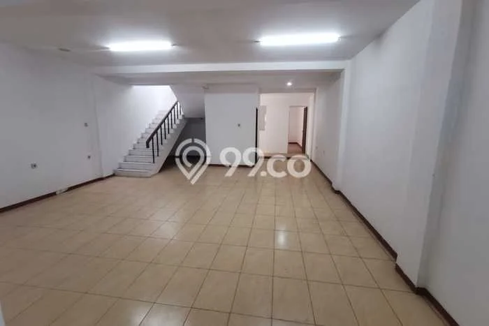 Rumah Elit Modern Tanpa Renovasi di Pluit Jakarta Utara Rumah Elit Modern Tanpa Renovasi di Pluit Jakarta Utara