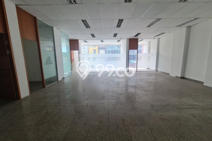 Unit Ruko Dijual di Jakarta Selatan LT 630m2 & LB 1600m2 Unit Ruko Dijual di Jakarta Selatan LT 630m2 & LB 1600m2