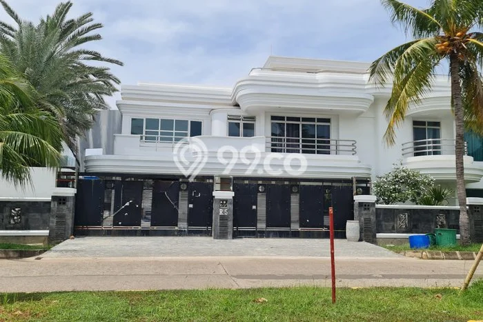 Hunian Modern Disewakan di Pantai Mutiara Jakarta Utara 5 KT & 5 KM Hunian Modern Disewakan di Pantai Mutiara Jakarta Utara 5 KT & 5 KM