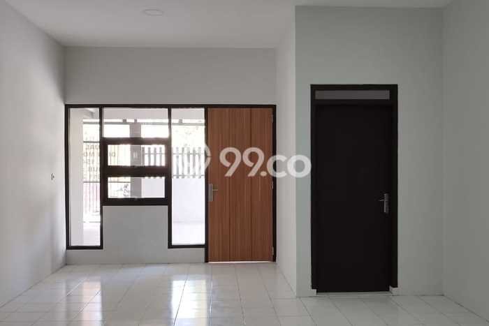 Dijual Rumah 5 Kamar Lokasi Strategis Bagus dan Strategis di Babakan Ciparay Dijual Rumah 5 Kamar Lokasi Strategis Bagus dan Strategis di Babakan Ciparay