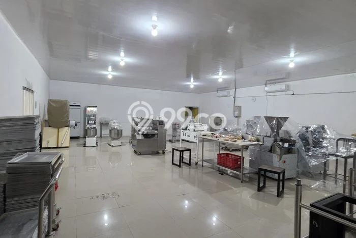 Unit Gudang Dijual di Bandung LT 1054m2 & LB 2000m2 Unit Gudang Dijual di Bandung LT 1054m2 & LB 2000m2