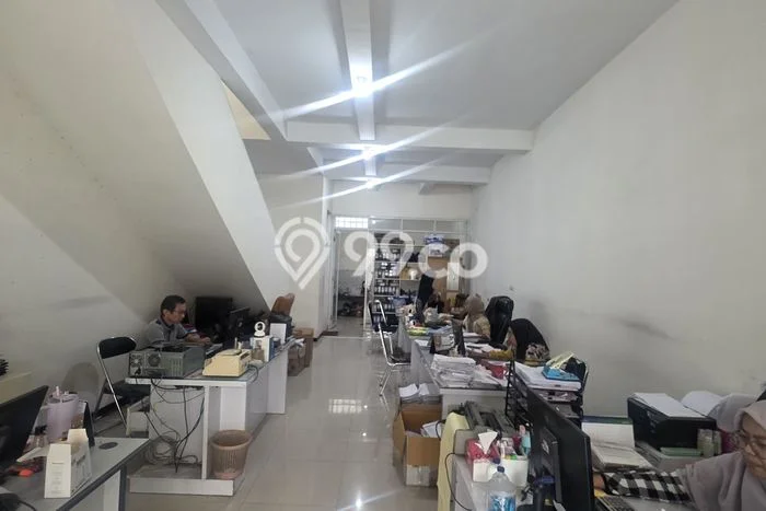 Ruko Dijual di Bandung LT 80m2 & LB 160m2 Lokasi Terbaik! Ruko Dijual di Bandung LT 80m2 & LB 160m2 Lokasi Terbaik!