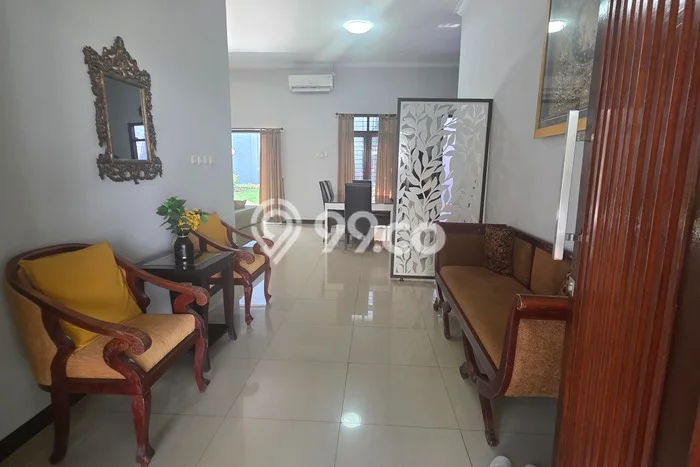 Lokasi strategis! Rumah siap huni dikontrakkan di Padalarang LB 275m2 Lokasi strategis! Rumah siap huni dikontrakkan di Padalarang LB 275m2
