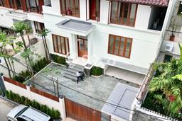 Kesempatan Langka Memiliki Rumah LT 600m² / LB 700m² di Pusat Kota Kemang, Jakarta Selatan Kesempatan Langka Memiliki Rumah LT 600m² / LB 700m² di Pusat Kota Kemang, Jakarta Selatan