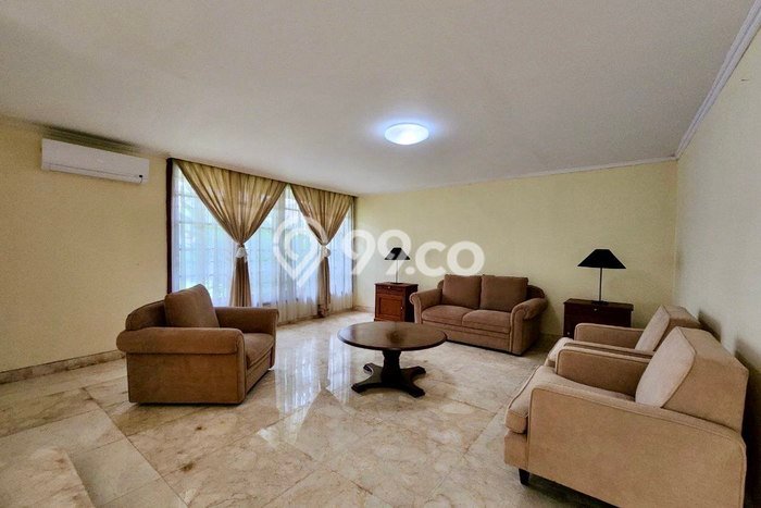 EXCLUSIVE OFFER! Rumah kawasan Kuningan, 4 KM, Lingkungan Elite, LT 1010m² Bangunan 600m² EXCLUSIVE OFFER! Rumah kawasan Kuningan, 4 KM, Lingkungan Elite, LT 1010m² Bangunan 600m²