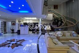 Rumah Elit LB 650m2 Siap Huni Desain Elegan di Mega Kuningan, Jakarta Selatan Rumah Elit LB 650m2 Siap Huni Desain Elegan di Mega Kuningan, Jakarta Selatan