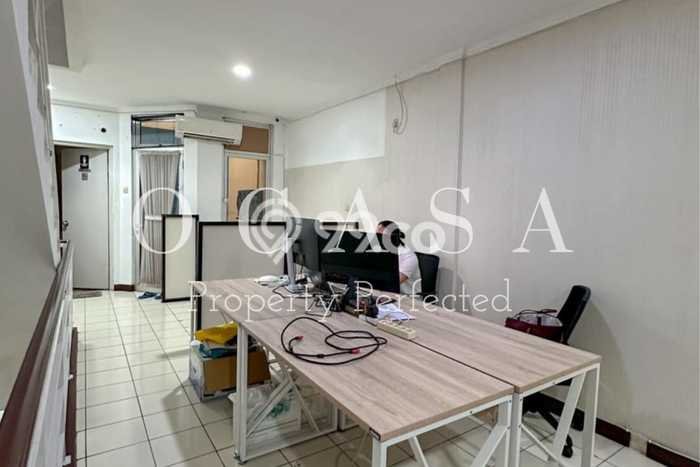 Ruko Bagus Dijual LB 220m2 Lokasi Strategis Depok Area Cocok untuk Berbisnis Ruko Bagus Dijual LB 220m2 Lokasi Strategis Depok Area Cocok untuk Berbisnis