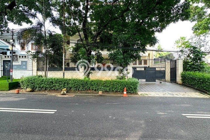 Dijual Rumah Mewah Elegan Dengan View Eksklusif di Pondok Indah, Jakarta Selatan Dijual Rumah Mewah Elegan Dengan View Eksklusif di Pondok Indah, Jakarta Selatan