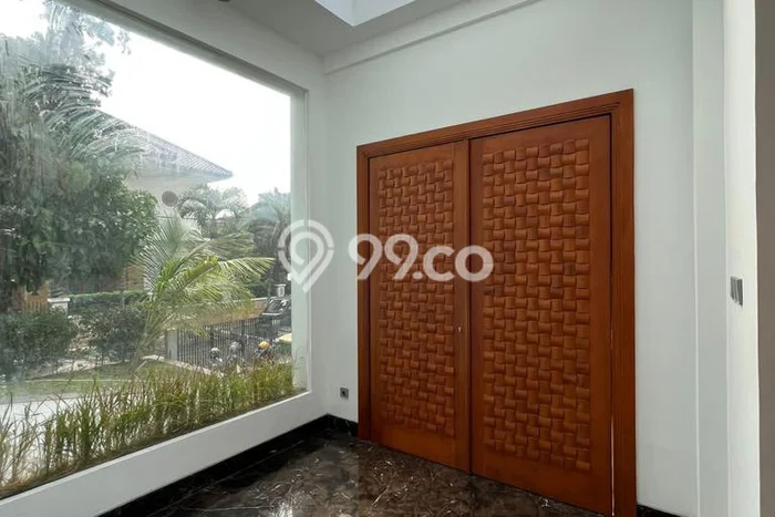 Hunian Elit LB 654m2 Siap Pakai Desain Elegan di Pondok Indah, Jakarta Selatan Hunian Elit LB 654m2 Siap Pakai Desain Elegan di Pondok Indah, Jakarta Selatan