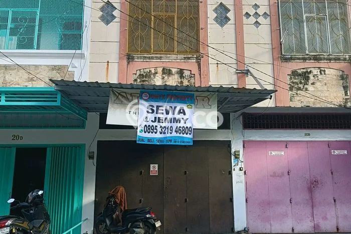 Disewakan Ruko komersial di Makassar luas bangunan 225m2 Disewakan Ruko komersial di Makassar luas bangunan 225m2