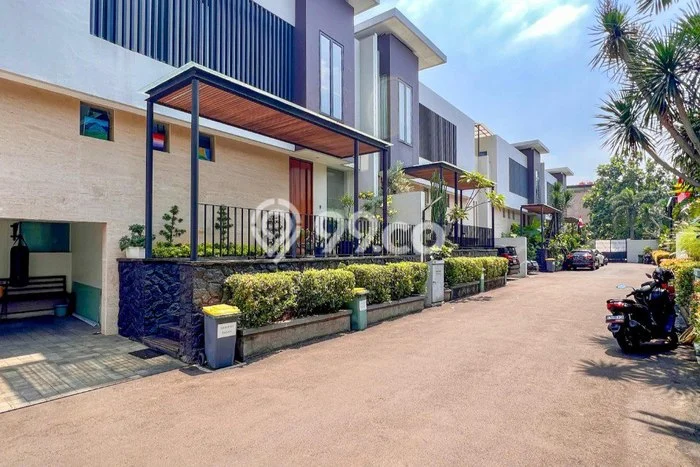 Rumah Kontrakan Jakarta Selatan LT 190m2 LB 280m2 Area Cipete Rumah Kontrakan Jakarta Selatan LT 190m2 LB 280m2 Area Cipete