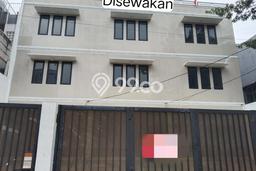 Ruko untuk disewa di Mampang Prapatan punya LT 131m2 & LB 279m2 harga sewa kompetitif Ruko untuk disewa di Mampang Prapatan punya LT 131m2 & LB 279m2 harga sewa kompetitif