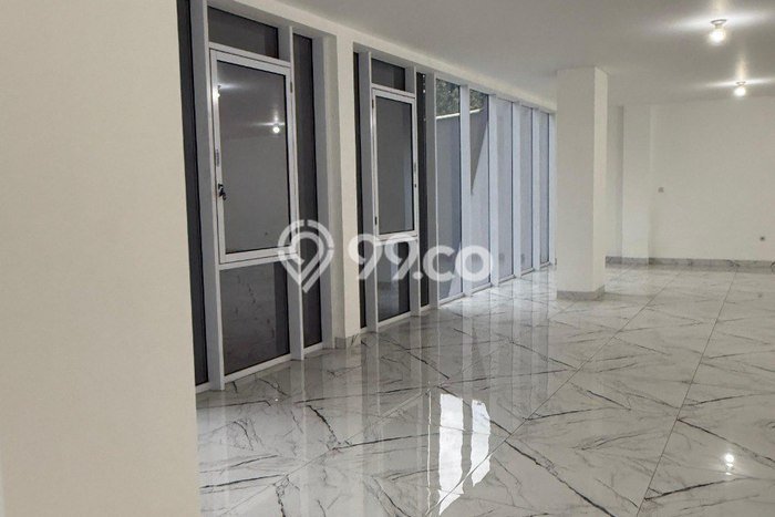 Area Ramai! Komersial Dijual di Duren Sawit untuk Bisnis Luas Bangunan 1600m2 Area Ramai! Komersial Dijual di Duren Sawit untuk Bisnis Luas Bangunan 1600m2