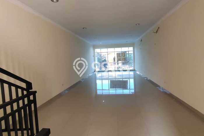 Ruko Dijual di Jakarta Timur LT 72m2 & LB 288m2 Lokasi Terbaik! Ruko Dijual di Jakarta Timur LT 72m2 & LB 288m2 Lokasi Terbaik!