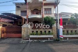Jual Rumah Luas Elegan Dengan View Eksklusif di Jatiwaringin, Jakarta Timur Jual Rumah Luas Elegan Dengan View Eksklusif di Jatiwaringin, Jakarta Timur