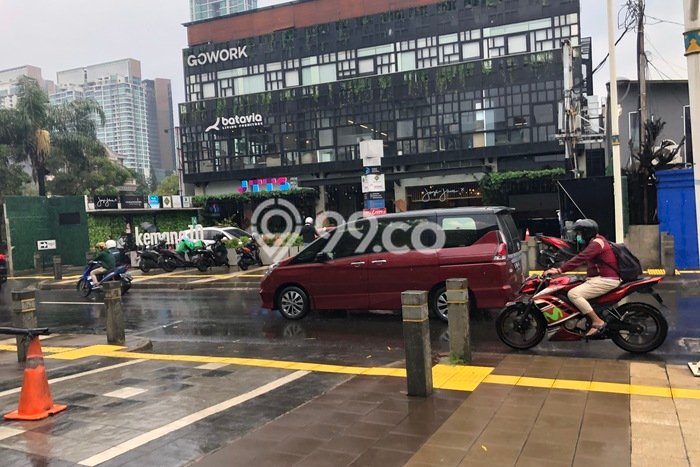 Komersial Disewa di Jakarta Selatan dengan LB 25m2 Area Komersial Ramai Komersial Disewa di Jakarta Selatan dengan LB 25m2 Area Komersial Ramai