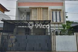 For Sale Rumah 4 Kamar Lokasi Ideal Nyaman dan Strategis di Mulyorejo For Sale Rumah 4 Kamar Lokasi Ideal Nyaman dan Strategis di Mulyorejo