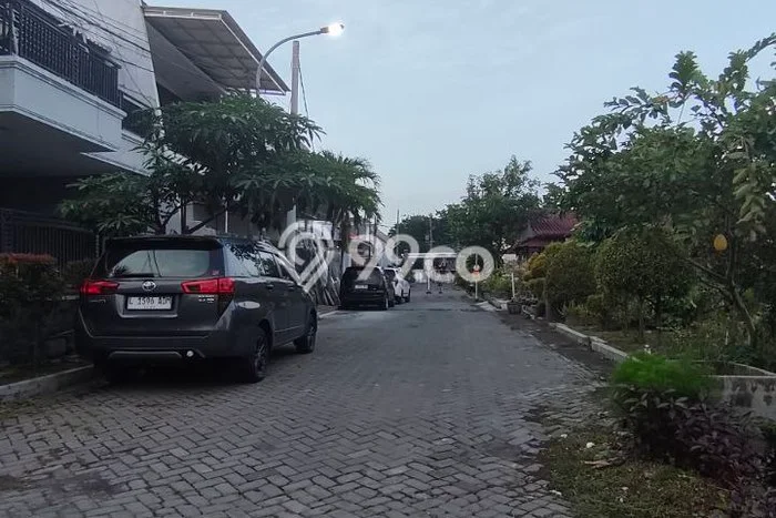 Sewa Rumah Harga Terjangkau di Sutorejo Surabaya dengan 5 KT Sewa Rumah Harga Terjangkau di Sutorejo Surabaya dengan 5 KT