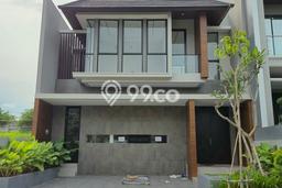 Rumah Elit Modern Tanpa Renovasi di Citraland Surabaya Rumah Elit Modern Tanpa Renovasi di Citraland Surabaya