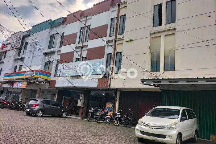 Disewakan Ruko Bisnis di Cibinong Bogor Harga Sewa Menarik Bisa Nego Disewakan Ruko Bisnis di Cibinong Bogor Harga Sewa Menarik Bisa Nego