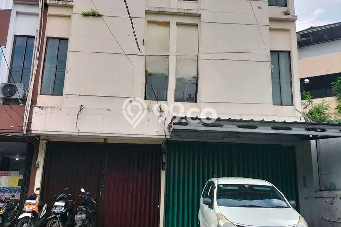 Disewakan Ruko Bisnis di Cibinong Bogor Harga Sewa Menarik Bisa Nego Disewakan Ruko Bisnis di Cibinong Bogor Harga Sewa Menarik Bisa Nego