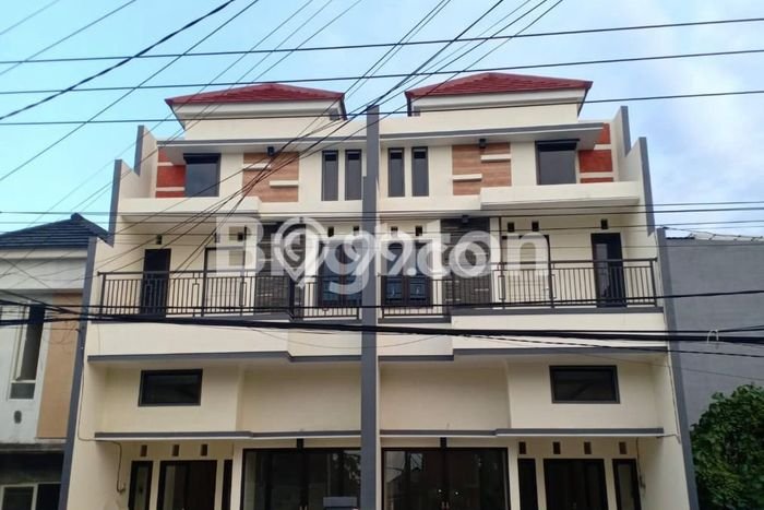 Ruko Bagus Dijual di Medokan Ayu Surabaya Lokasi Strategis Cocok untuk Kembangkan Bisnis Ruko Bagus Dijual di Medokan Ayu Surabaya Lokasi Strategis Cocok untuk Kembangkan Bisnis